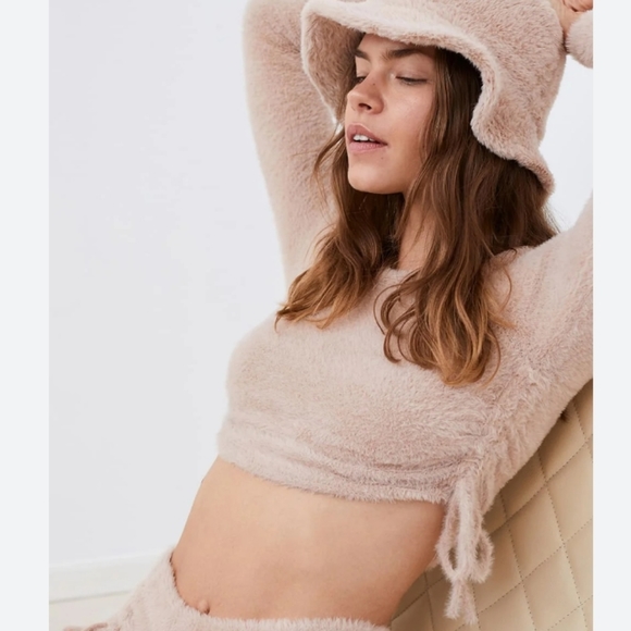 Like new FL&L faux mohair long sleeved sweater. - Picture 1 of 9